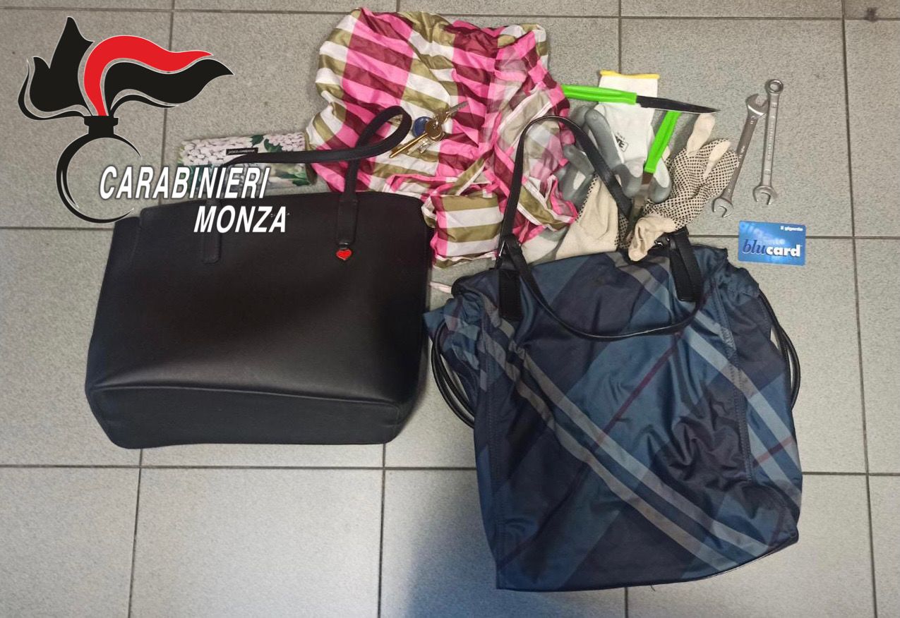 Evade e va in giro su un furgone (rubato) guidato da un minore: arrestato dai Carabinieri