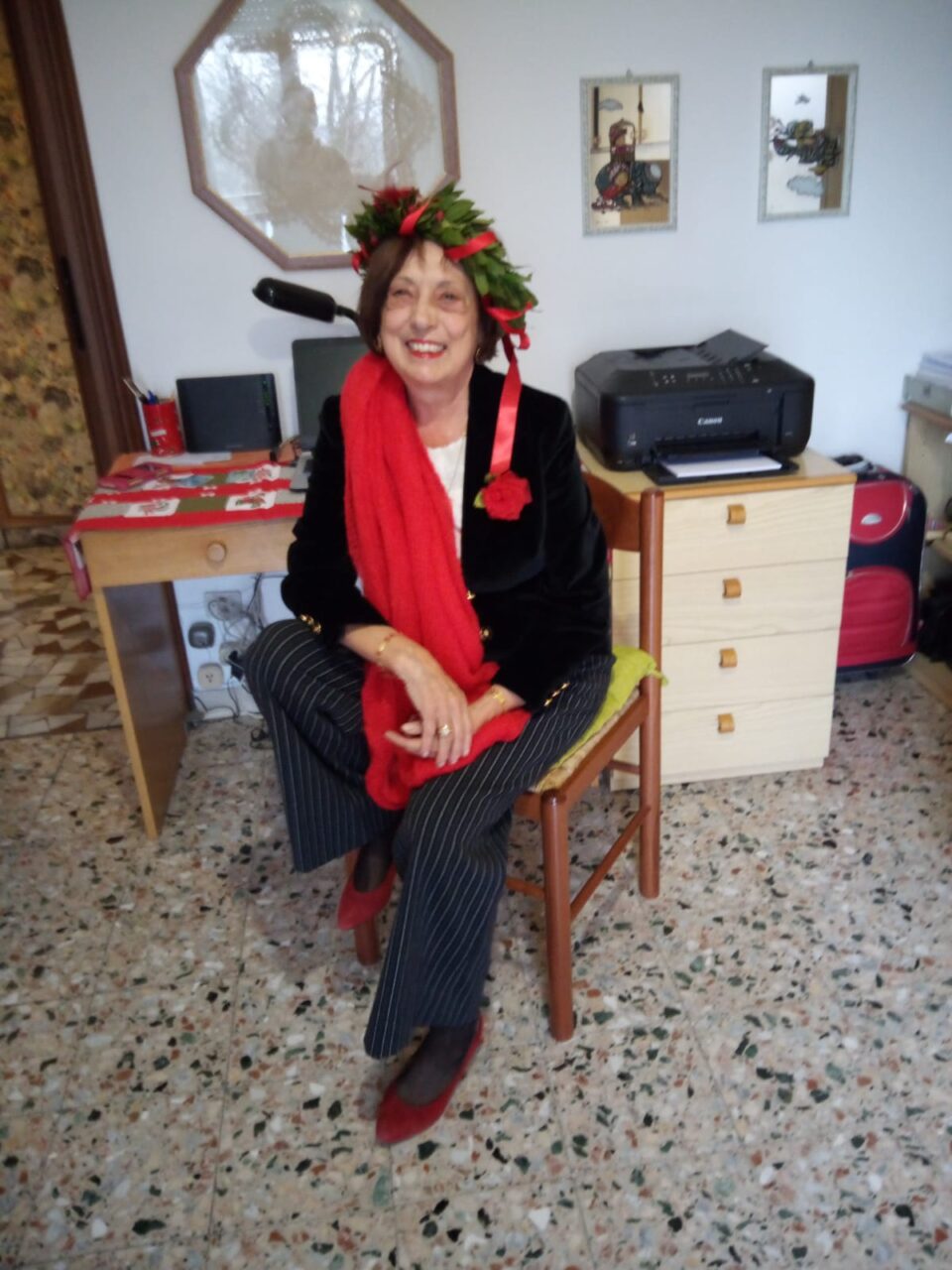 A 74 anni si laurea per la terza volta