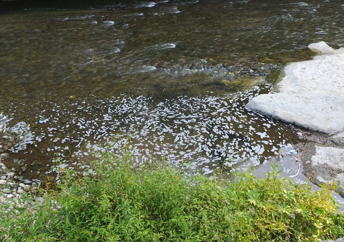 Allarme schiuma nel Lambro: “Colpa delle piogge scarse”