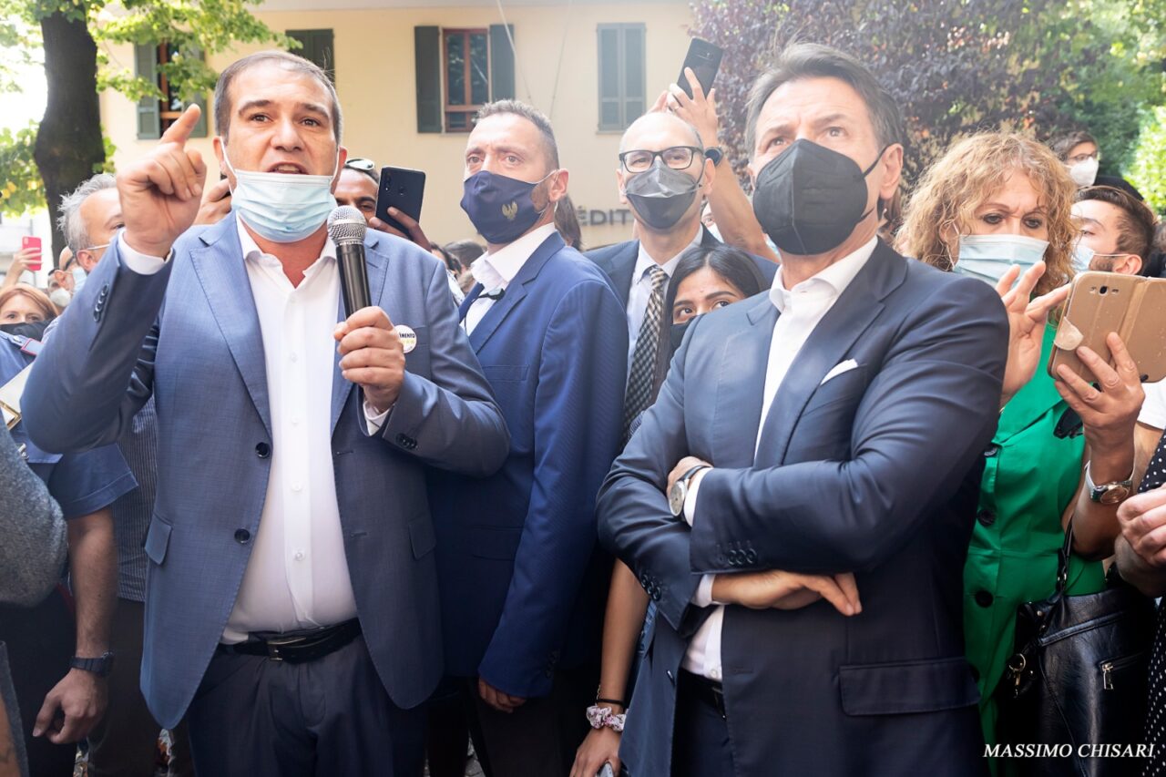Denis Franzini ai contestatori di Conte: “Non ci lasciamo intimidire, andiamo avanti nelle nostre battaglie”