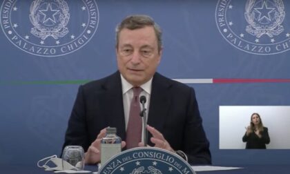 Le parole del premier Draghi: si va verso l'obbligo vaccinale e la terza dose di vaccino