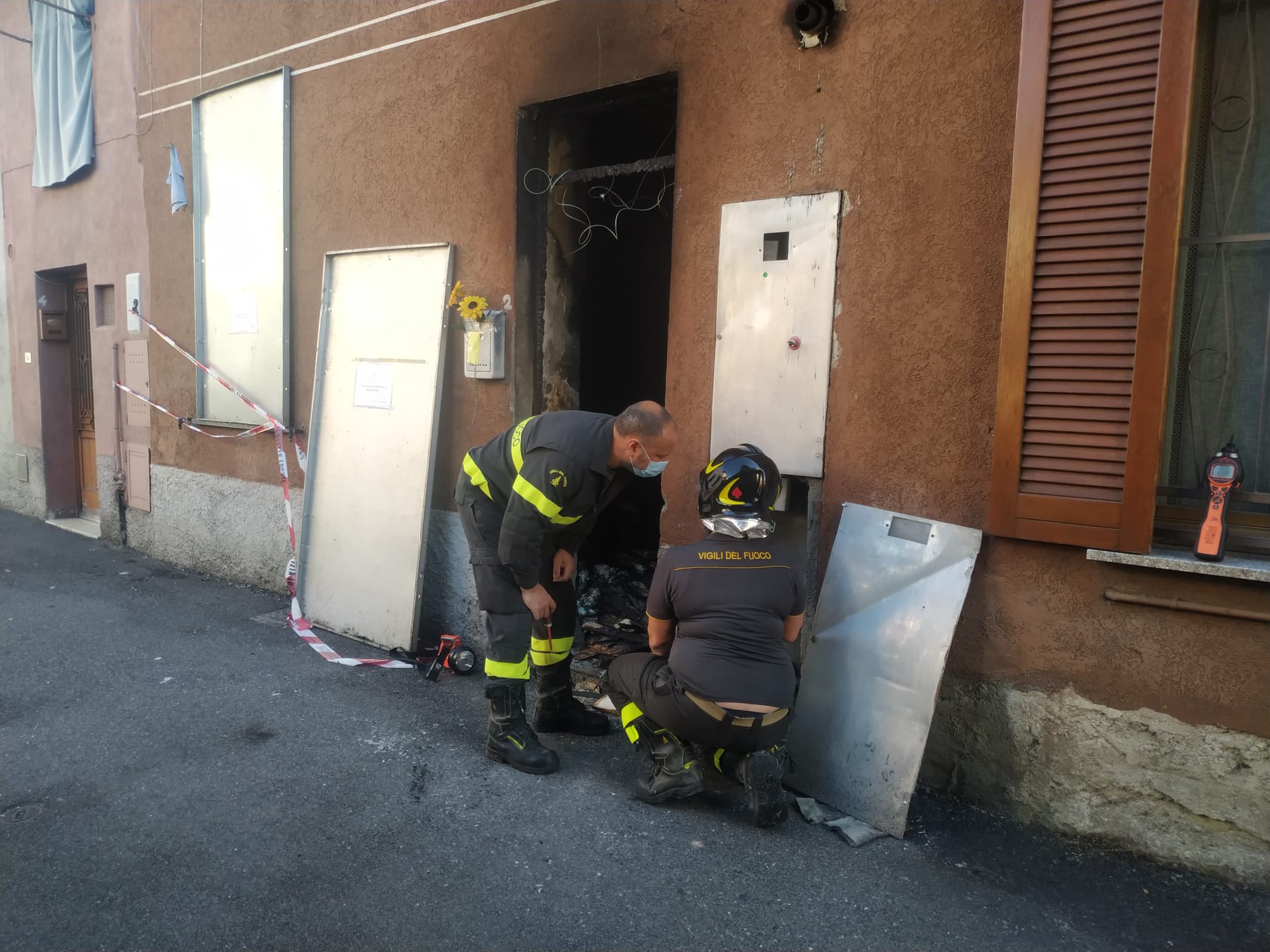Nova Milanese, incendio vicolo San Grato