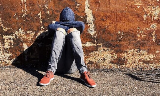 Fuggito da una comunità in Sicilia,  tredicenne straniero chiede aiuto a Varedo