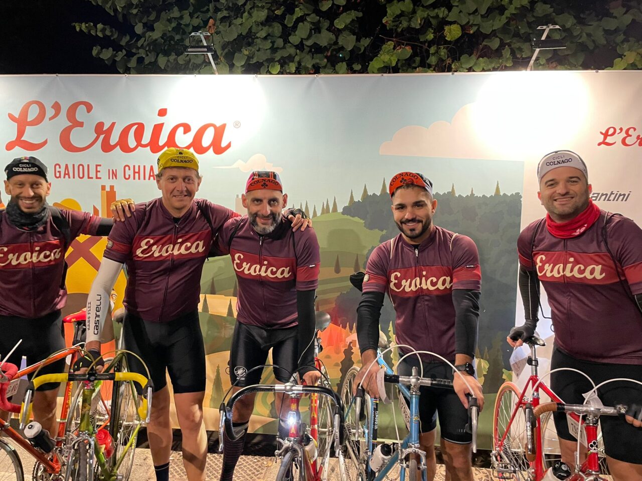Oltre cento chilometri in sella a una bici d’epoca, l’avventura “Eroica” di due concorezzesi