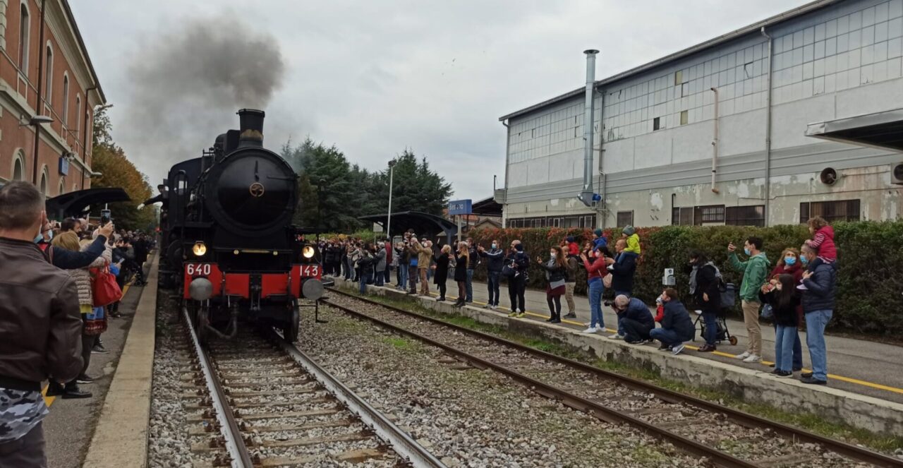 Il treno storico a vapore torna in Brianza