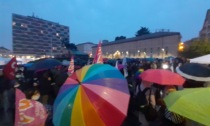 Lgbt in piazza contro lo stop al Ddl Zan:"Nessuno ci affossa"