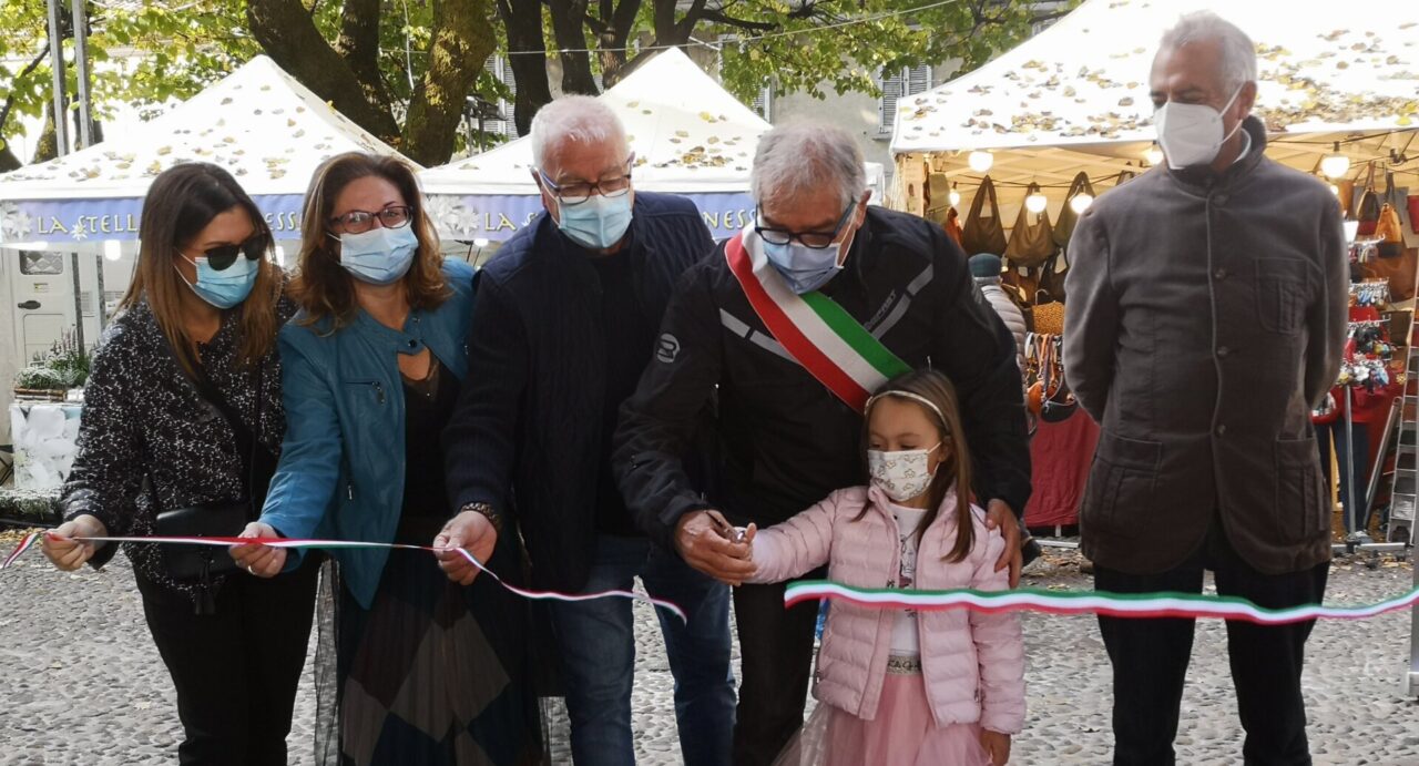Taglio del nastro per il Mercato europeo