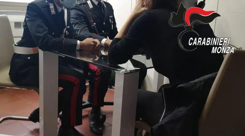 carabinieri tenta di dare fuoco alla moglie Limbiate