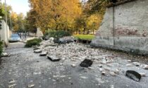 Crolla un muro di cinta a Monza, intervengono i Vigili del fuoco