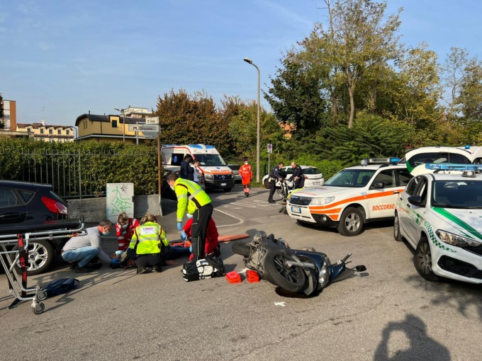 Monza, due motociclisti portati in ospedale dopo un incidente