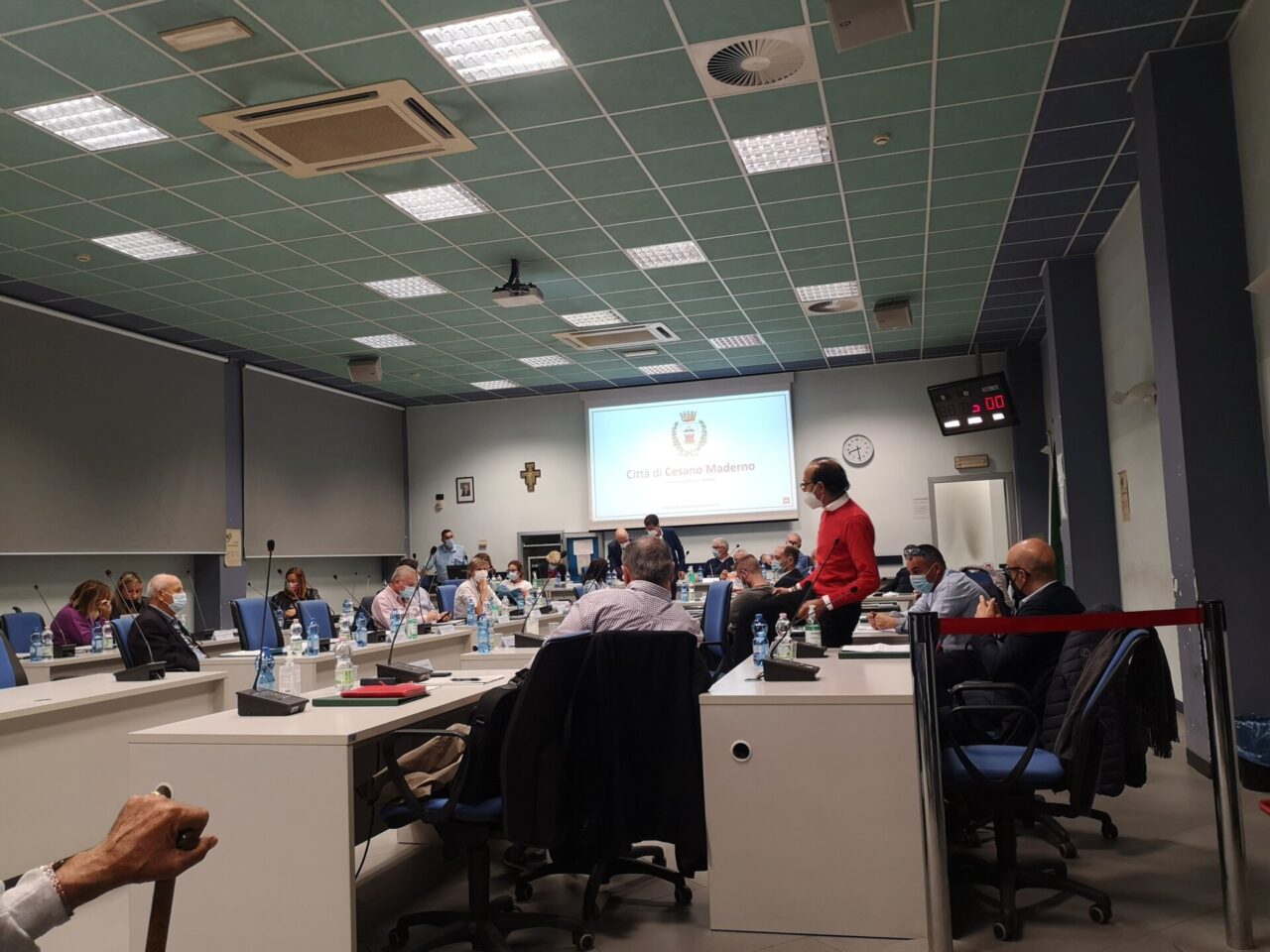 Bagarre in Consiglio comunale, le scuse al consigliere