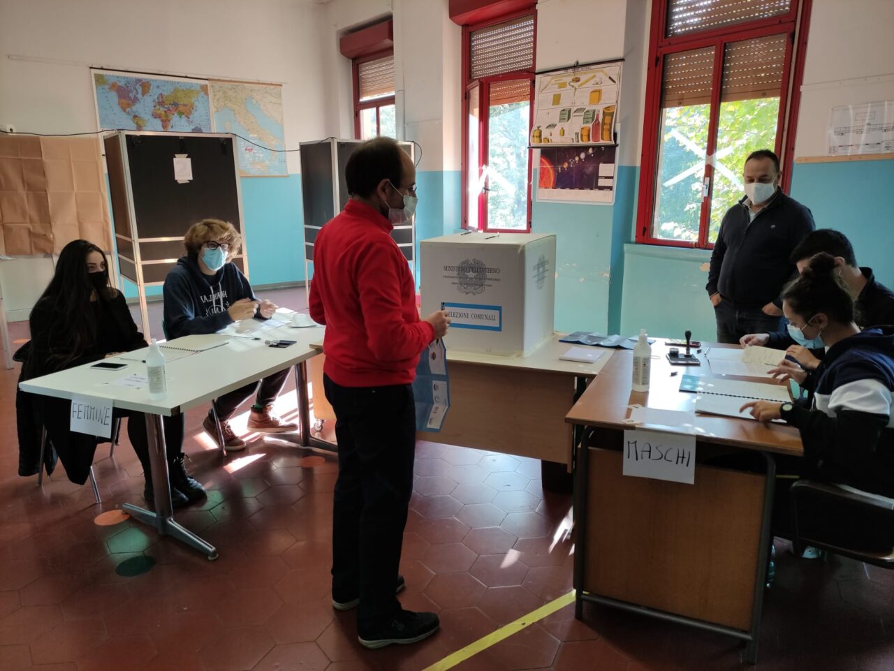 Ballottaggio a Desio: al termine della prima giornata ha votato il 35,72 per cento degli elettori