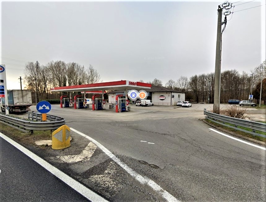 Colpo all’area di servizio a Veduggio, rubati due aspirapolveri