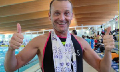Campione di nuoto pinnato conquista ben sei medaglie d’oro agli Europei