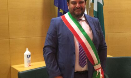 Primo giorno con la fascia tricolore per il neo sindaco di Desio Simone Gargiulo