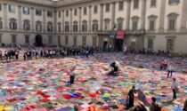 Migliaia di coperte fatte a mano per dire "no" alla violenza sulle donne