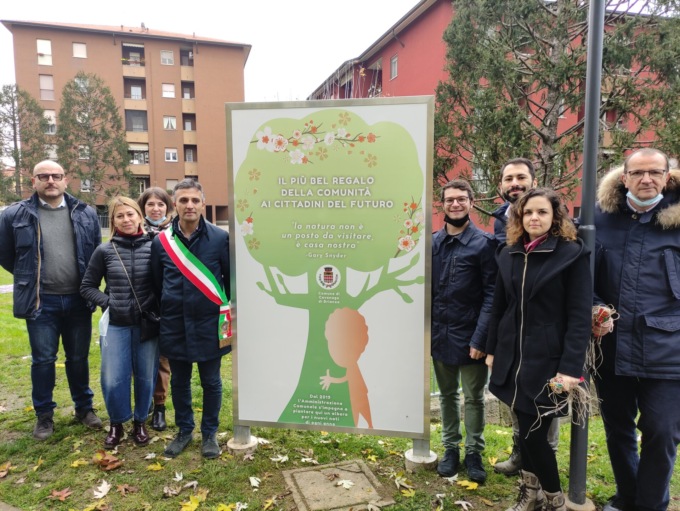 Cavenago ha inaugurato il “Bosco dei nuovi nati”