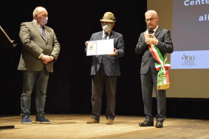 Centenario del Milite ignoto, medaglie d’onore ai caduti limbiatesi