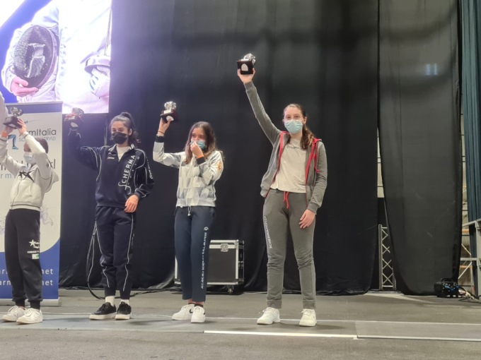 Scherma Monza, ottimi piazzamenti per Beatrice ed Emma nelle prove interregionali Under 14