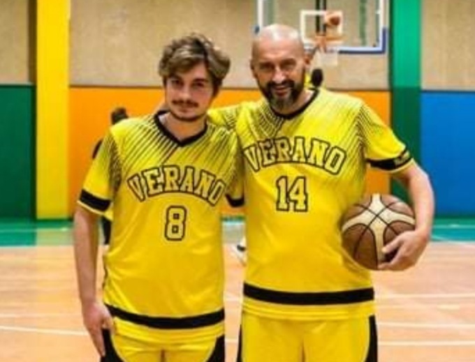 A 52 anni gioca in Promozione con il figlio