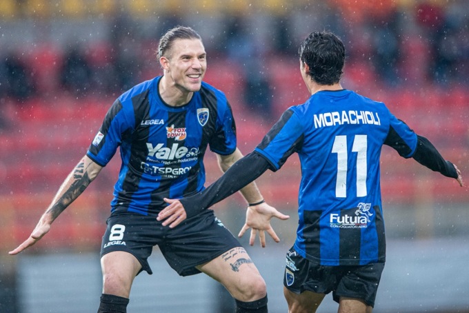 Il Renate riprende a brillare: 4 gol alla Pro Patria