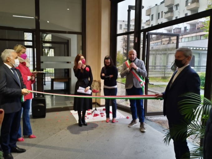 Vedano, dodici artiste contro la violenza sulle donne