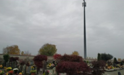 Il Comune sfratta l’antenna vicino al cimitero