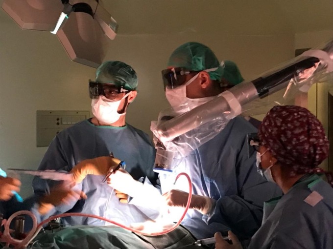 Donato alla Neurochirurgia del San Gerardo un esoscopio di ultima generazione