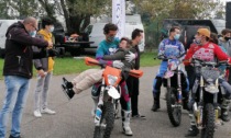 Mototerapia allo Spazio Rosmini, decine di ragazzi hanno provato l'esperienza delle due ruote