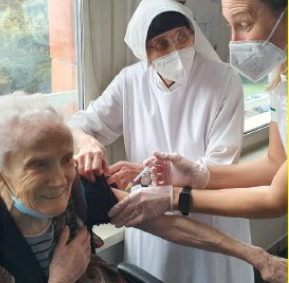 Covid, vaccini e rebus anticorpi: ecco quanto dura la protezione