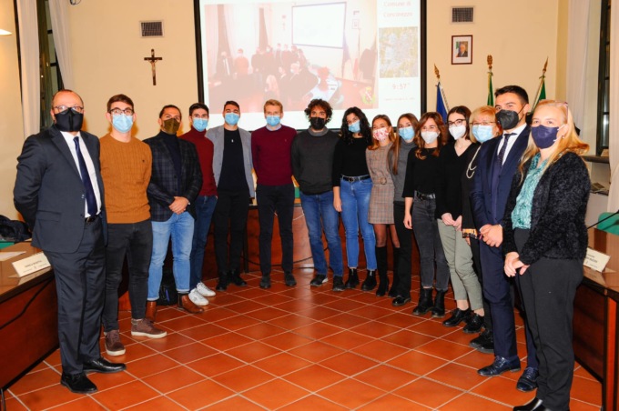 Concorezzo ha premiato i suoi studenti meritevoli