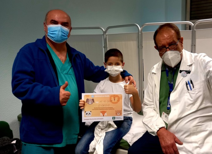 Si vaccina a 9 anni e scrive una lettera-appello: “Fatelo tutti”