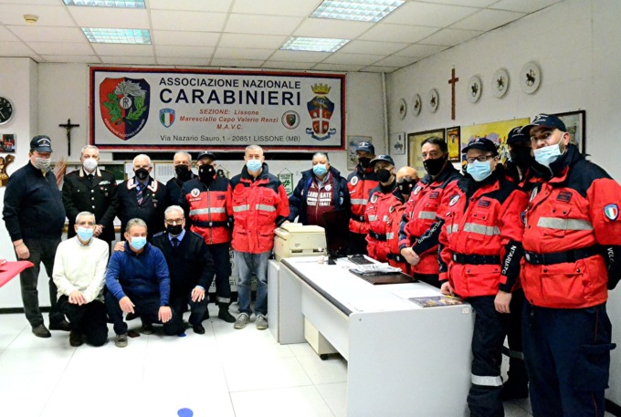 Carabinieri, gli auguri di Natale speciali della sezione Anc