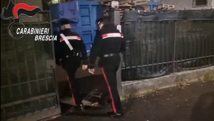 Schiavizzavano giovani stranieri e ottenevano a loro nome il Reddito di cittadinanza: tre arresti