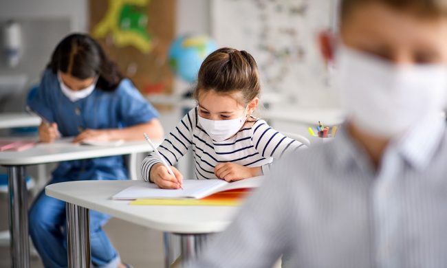Accordo coi pediatri per contrastare l’ondata Omicron a scuola