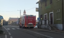 La canna fumaria prende fuoco, pompieri al lavoro a Capriano