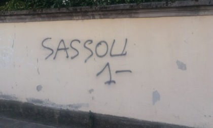 Scritte contro David Sassoli sui muri di Meda: "Gesto deplorevole, è caccia al responsabile"