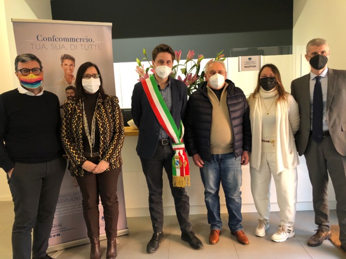 Il sindaco e l’assessore visitano la nuova sede della Delegazione Operativa di Confcommercio