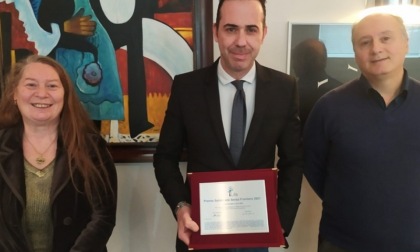 Premiato l'avvocato difensore dei diritti umani