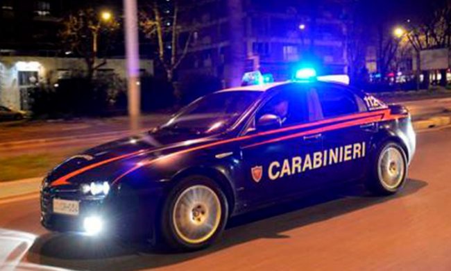 I Carabinieri sventano un furto in ferramenta: tre malviventi arrestati
