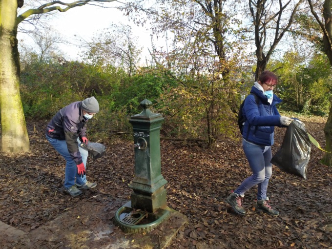 Pattume al Parco Superga di Muggiò? I volontari lo ripuliscono