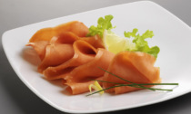 Gennaio mese del pesce dell'Alaska: salmone selvaggio nutrimento per il tuo fitness