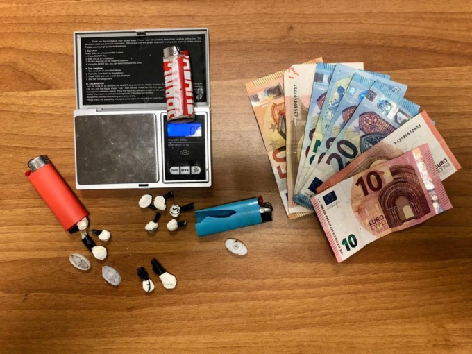 Arrestato un 53enne per spaccio di cocaina