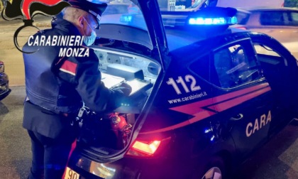 Briosco, con la droga in auto tenta di corrompere i Carabinieri: Per 500 euro, chiudete un occhio?