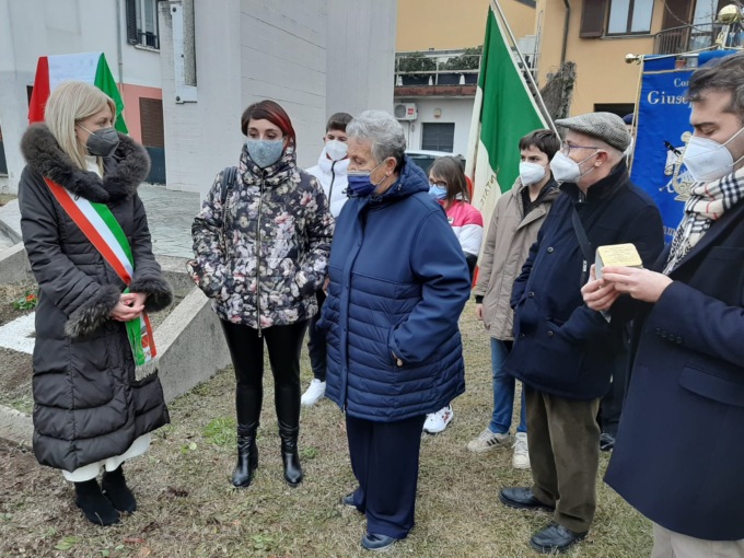 A Lentate la posa di due pietre d’inciampo