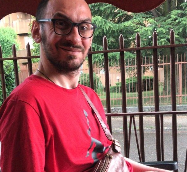 Disabile chiede aiuto alla Curia per parcheggiare la sua minicar