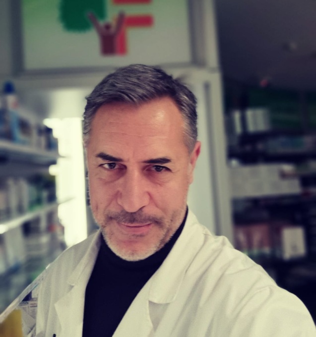 Farmacista aggredito da un cliente che ha fretta di fare il tampone