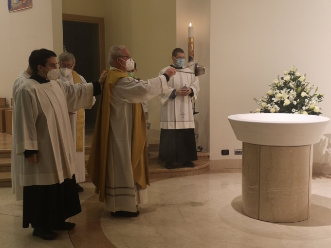 Benedetto il nuovo fonte battesimale