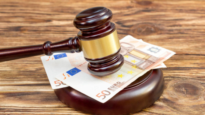 Non pagano l’affitto da undici anni, Il Comune va in Tribunale