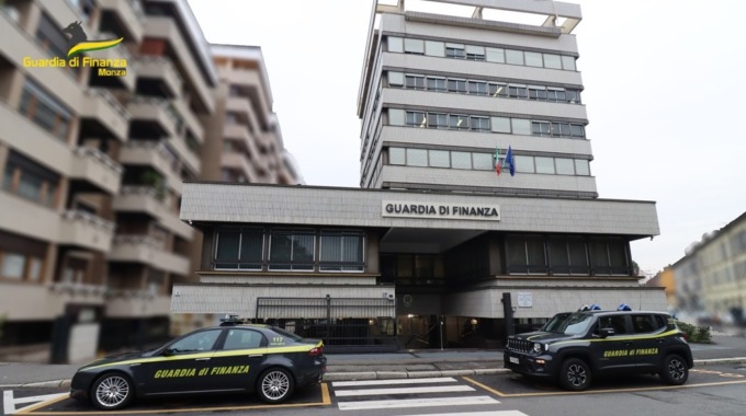 Locali notturni, bar e ristoranti: le Fiamme Gialle trovano 18 lavoratori in nero